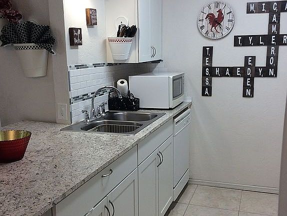 4th image of 3803 SW Rolling Hills Dr