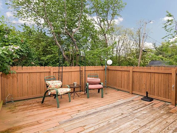 4th image of 7306 Rose Dr