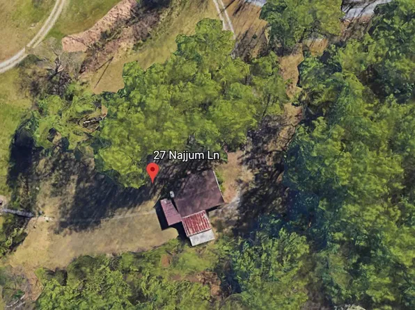 27 Najjum Ln, Roanoke, VA 24019