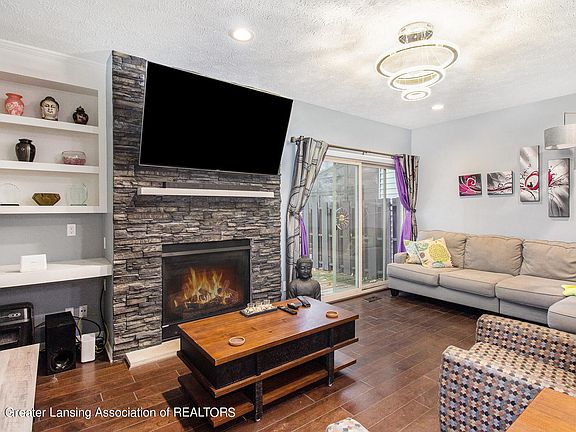 5th image of 7126 Medallion Dr #30