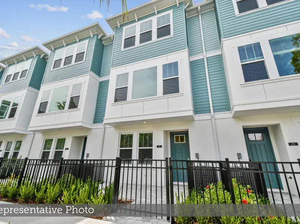 454 31st Way N, Saint Petersburg, FL 33713