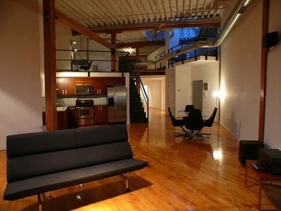 2nd image of 428 N 13th St APT 6E