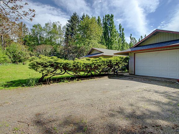 2nd image of 1111 NE 322nd Ave