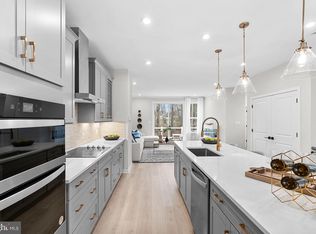 2460 Mystic Maroon Ter, Ashburn, VA 20147