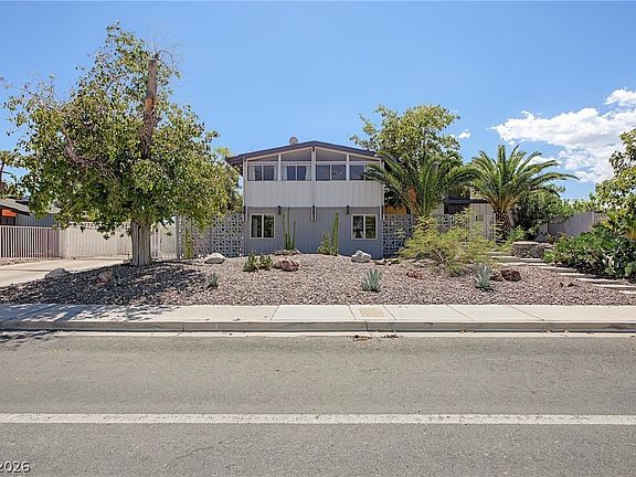 2nd image of 1663 Pawnee Dr