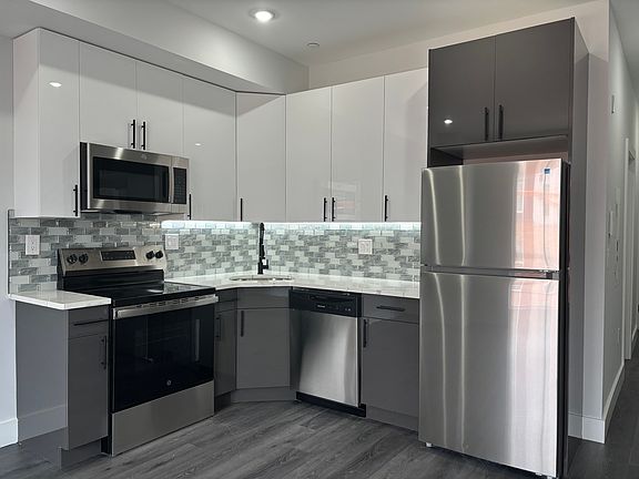 2nd image of 1510 N 25th St #2
