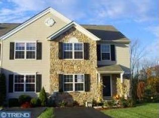373 Cedar Waxwing Dr, Warrington, PA 18976