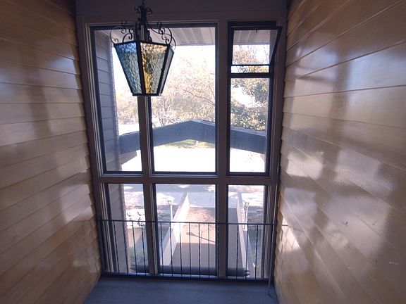 4th image of 700 E 5th Ave APT 203