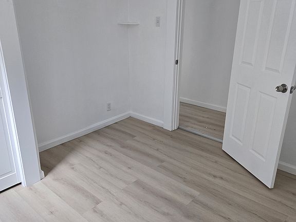 5th image of 1356 College Ave #2