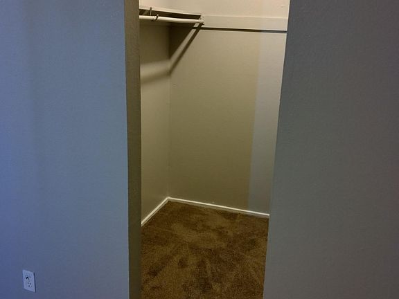 3rd image of 1425 Yosemite St APT 14