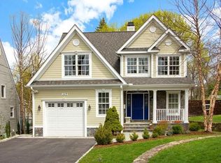 117 Saint Marks Pl, Mount Kisco, NY 10549