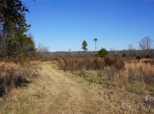 522 Whitworth Rd, Clover, SC 29710