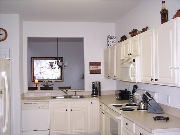 5th image of 2604 Daulby St