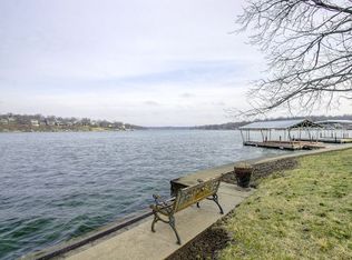 7 V St, Lake Lotawana, MO 64086