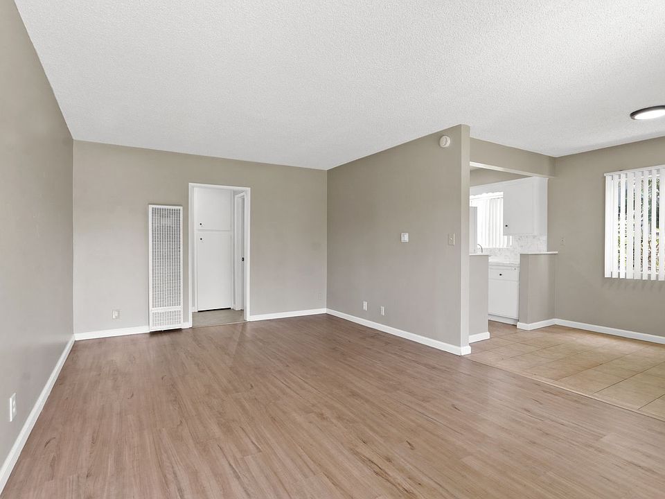 1st image of 457 W Front St #4