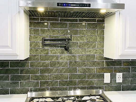 36” gas stove pot filler 