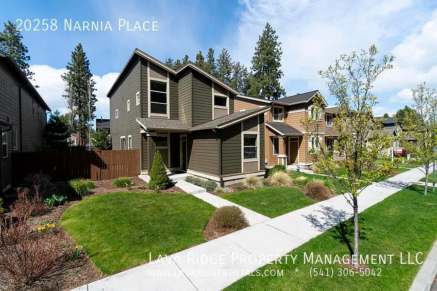 3 bed, 2.5 bath, 1638 sqft, $2,975 — Photo 2