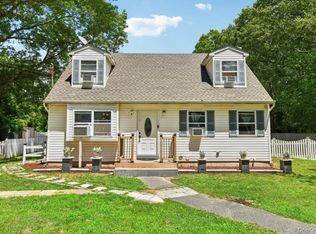 466 Auborn Avenue, Shirley, NY 11967
