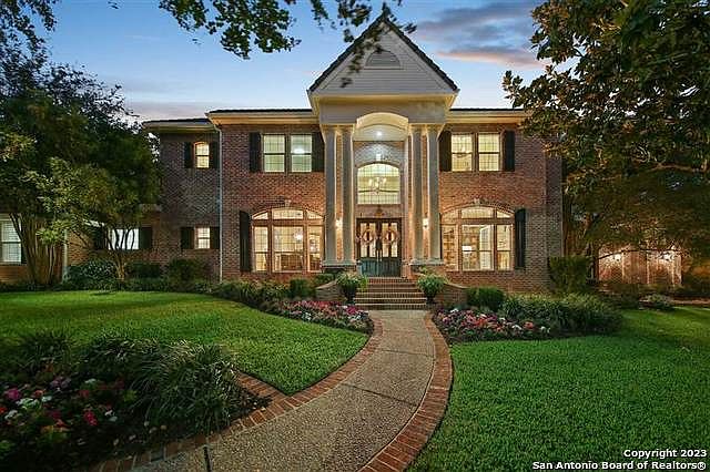 1st image of 34 SANCTUARY DR