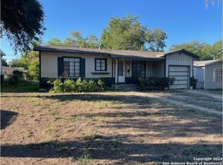 110 Saratoga Dr, San Antonio, TX 78213