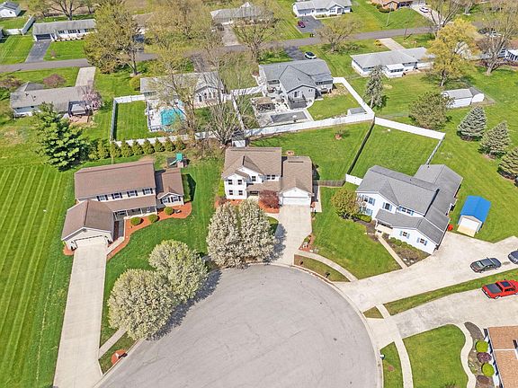 4th image of 915 Greenlea Dr