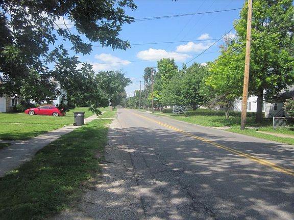 5th image of 87 N 30th St