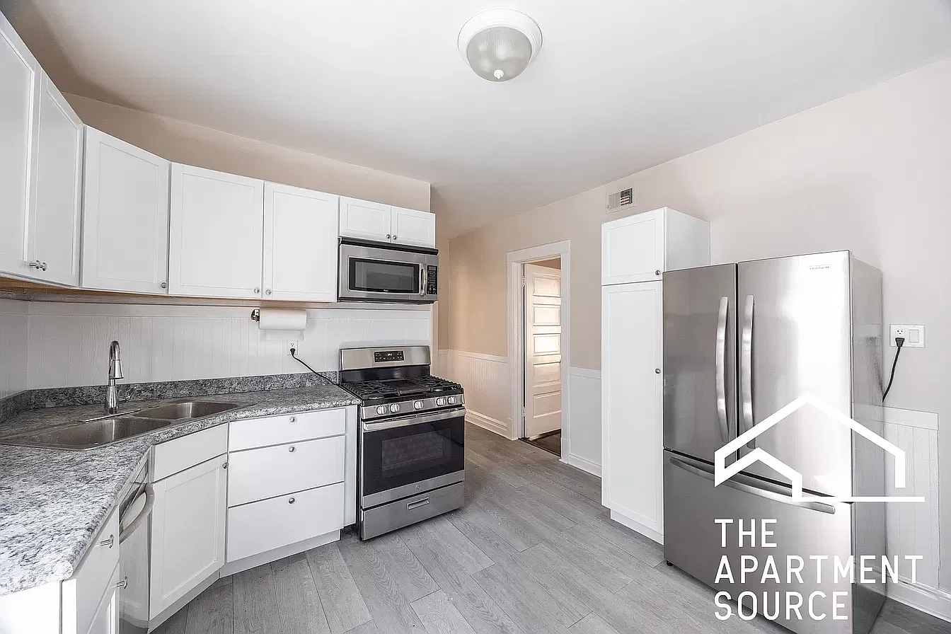 2 bed, 999 sqft, $2,900 — Photo 3