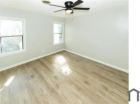 1633 Devon Dr — Photo 9
