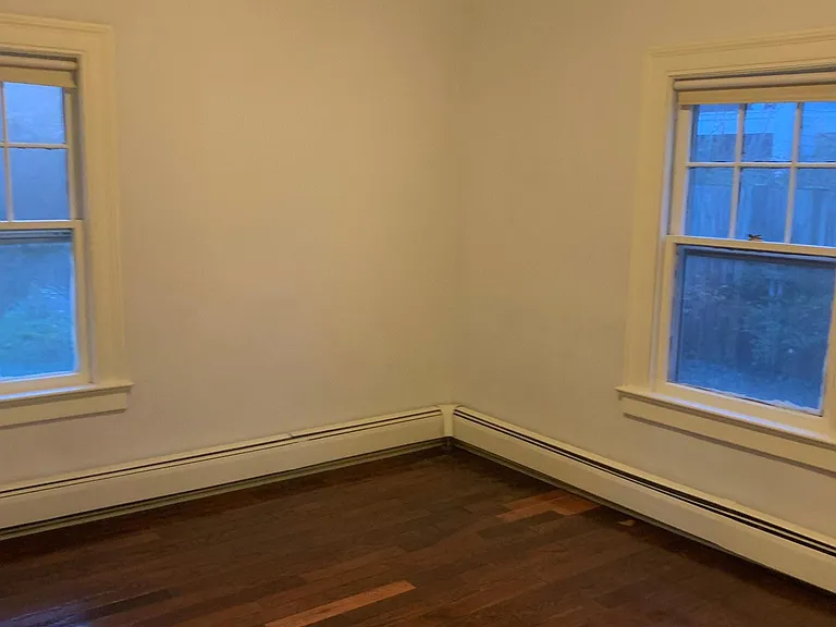 42 Humbert St #42 — Photo 10