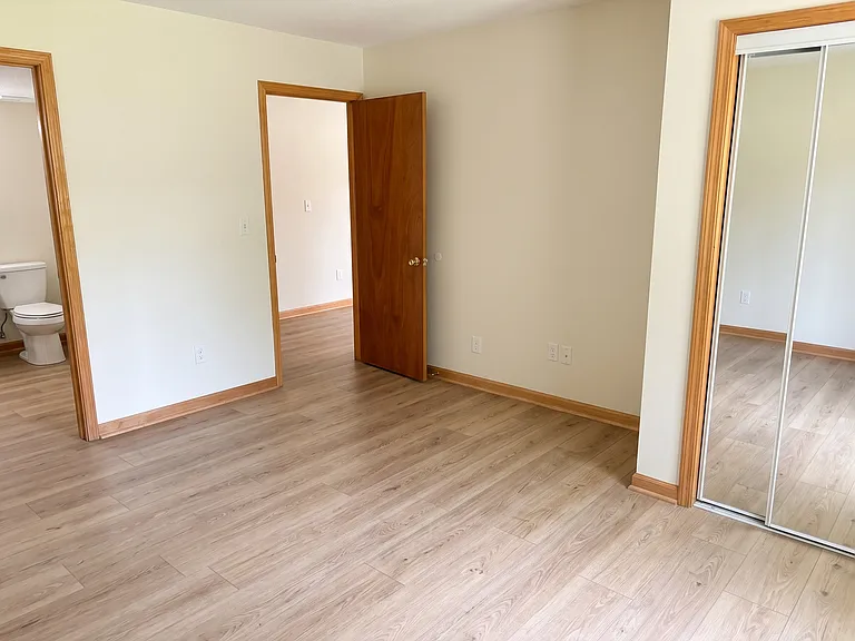640 Leath St — Photo 5