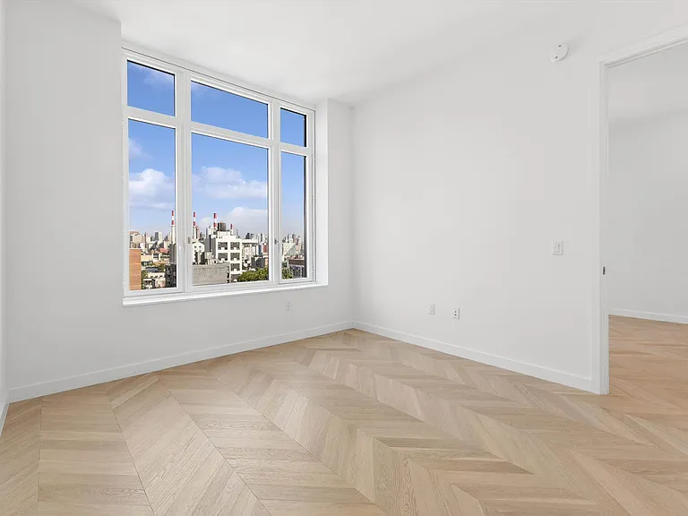 41-05 29th St #10B — Photo 4