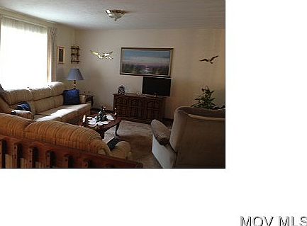4th image of 3811 Parkview Dr