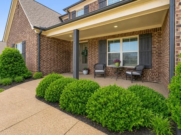 4817 Graysen Gorge Rd, Lakeland, TN 38002