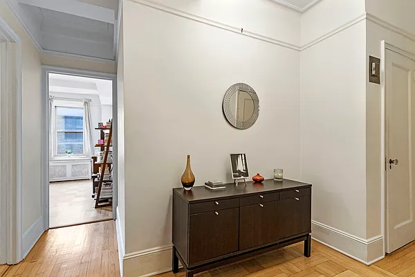 Sold by Level Group | media 10