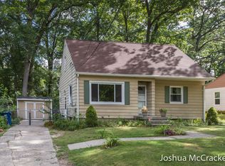 414 Woodland Ave, Belding, MI 48809