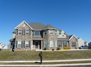 963 Hedgegate Ln, York, PA 17404