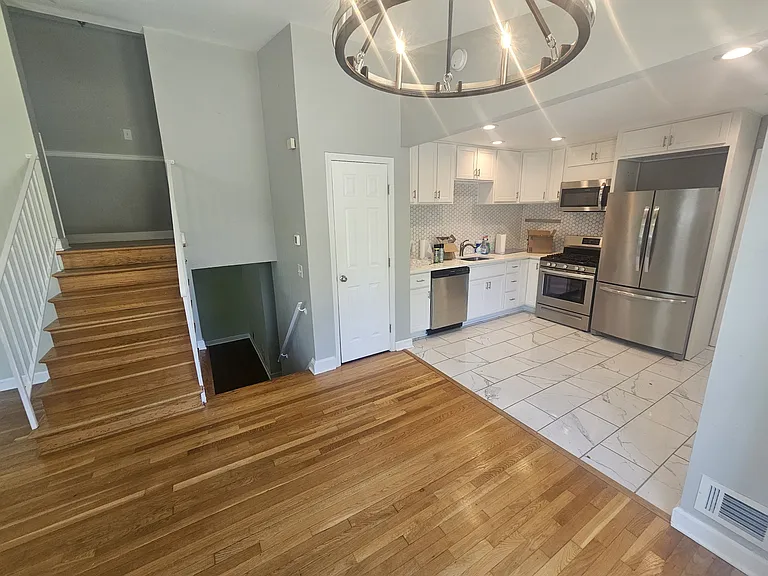 7413 Dominion Dr — Photo 9
