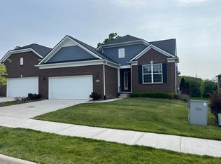3555 Bella Vista Dr, Ann Arbor, MI 48108