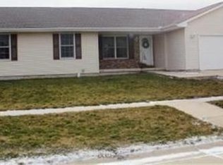 103 E Raccoon Rd, Villa Grove, IL 61956