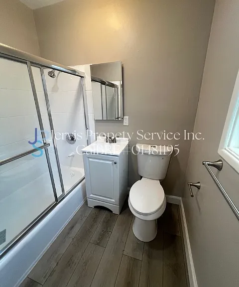 6042 Gallant St #1/2 — Photo 7