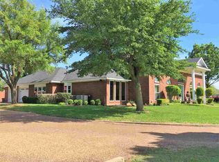 434 Willie Nelson Rd, West, TX 76691