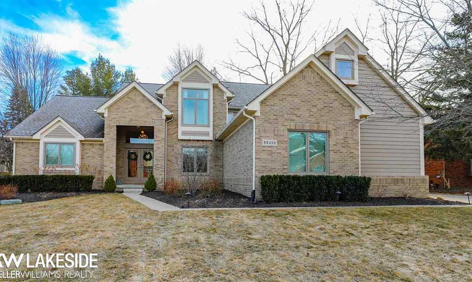 1st image of 55498 Kingsway Dr