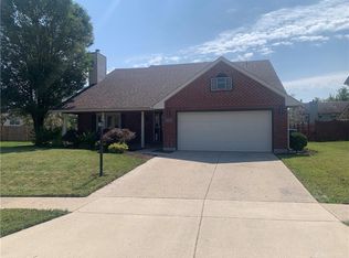 8932 Cadet Cir, Dayton, OH 45424