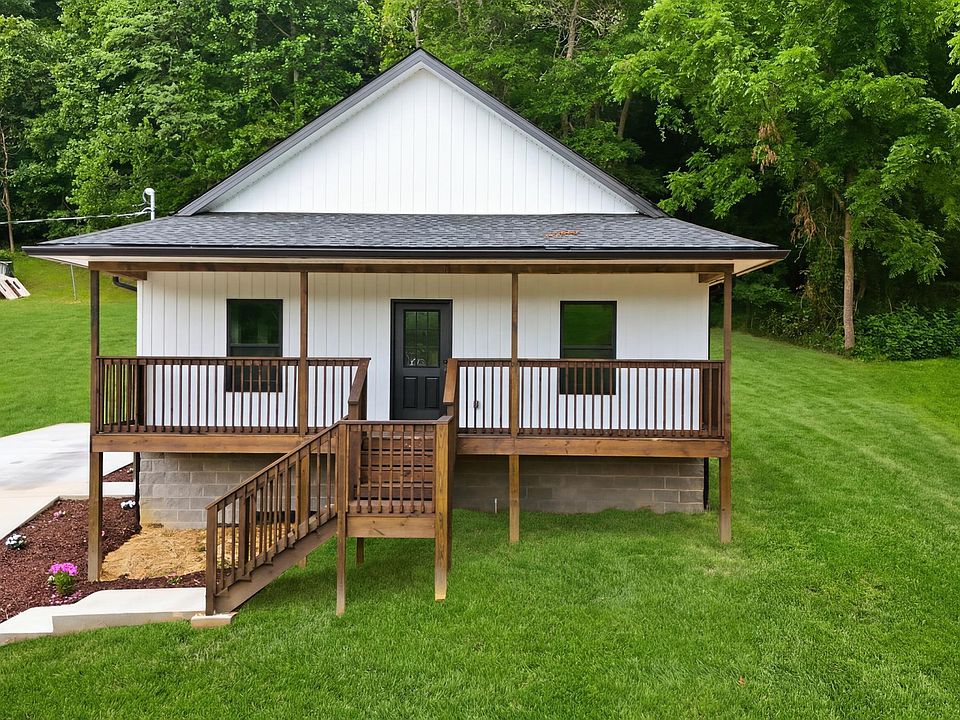 1st image of 389 Wallace Pike