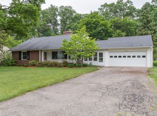 3525 Old Colony Rd, Kalamazoo, MI 49008