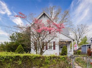 14 Ward Pl, West Haven, CT 06516
