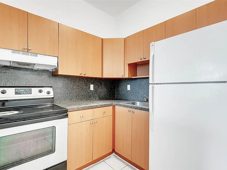 50 NW 79th St #4 — Photo 4