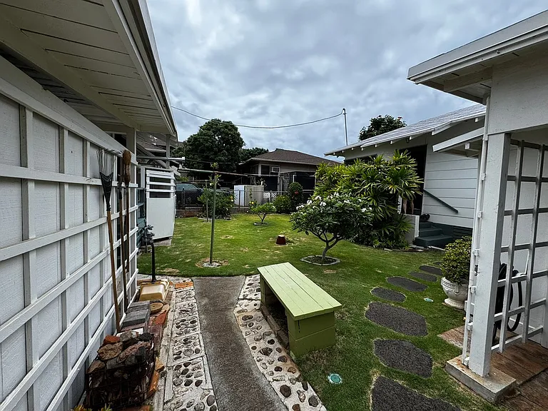3317 Hinano St — Photo 3