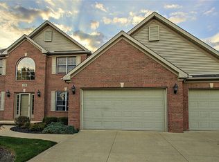 15282 Old Oak Dr, Strongsville, OH 44149