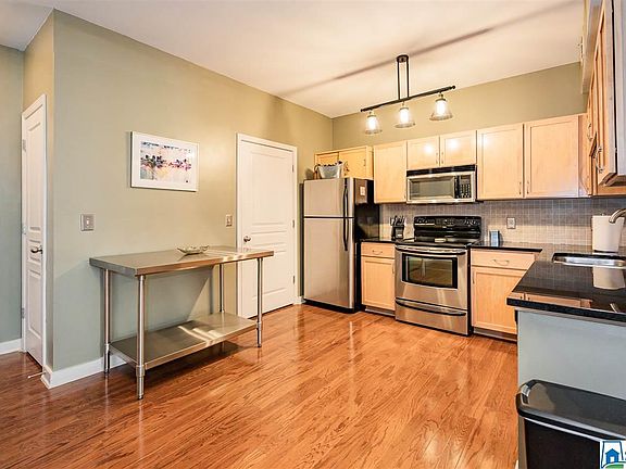 5th image of 401 20th St S Unit 407